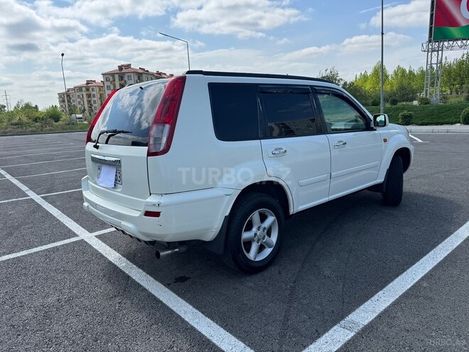 Nissan X-Trail 2003, 266,000 km - 2.0 l - Yevlax