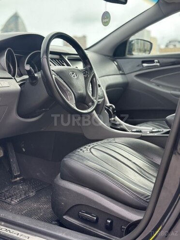 Hyundai Sonata-9