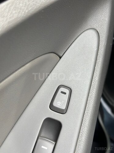 Hyundai Sonata-13