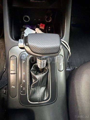 Kia Cerato-10