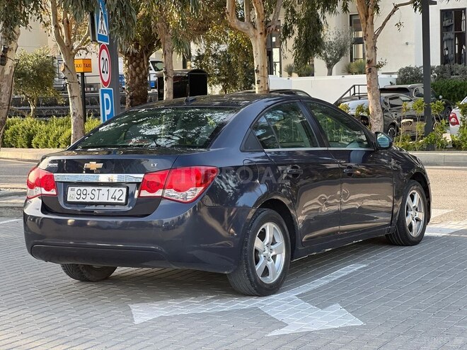 Chevrolet Cruze-3