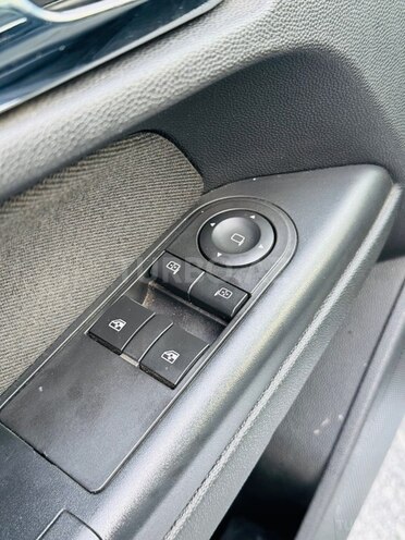 Opel Astra-13