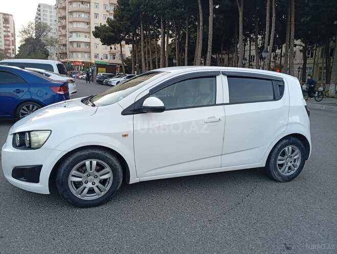 Chevrolet Aveo-4