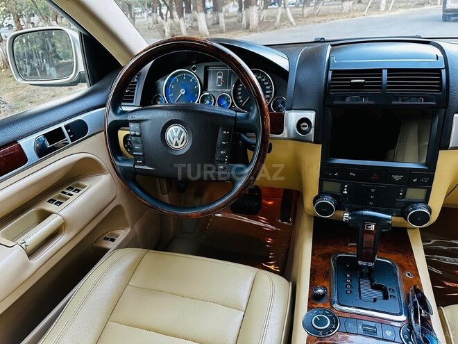 Volkswagen Touareg-9