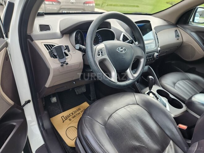 Hyundai ix35-15