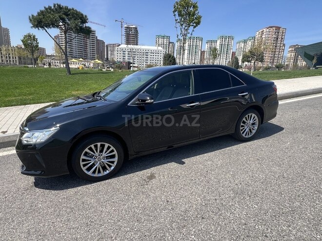 Toyota Camry-3