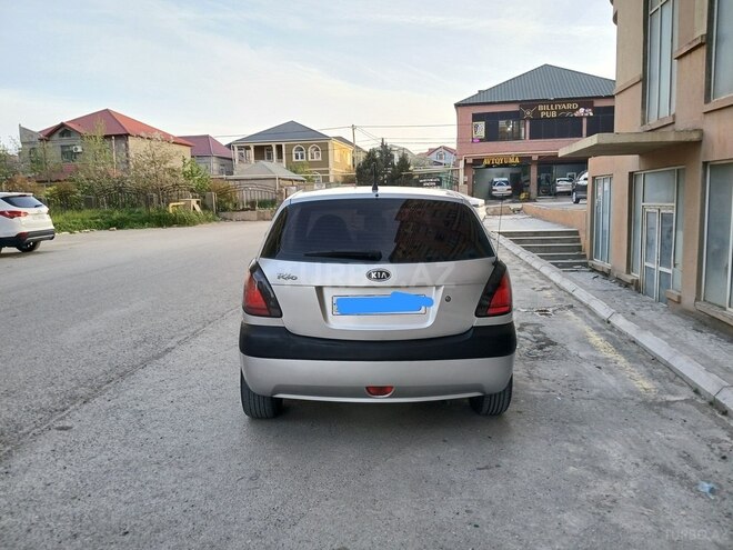Kia Rio-4