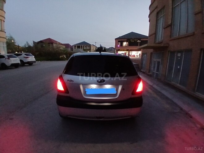 Kia Rio-10