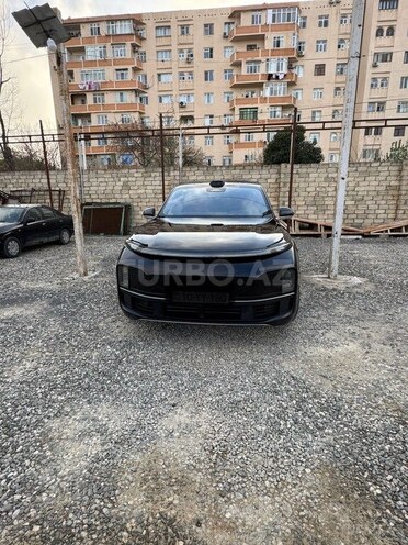 Li Auto L9-1