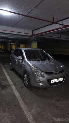 Hyundai i20-1
