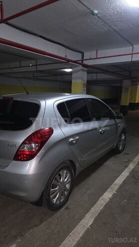 Hyundai i20-2