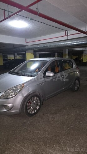 Hyundai i20-4