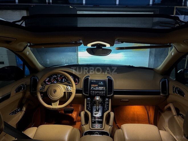 Porsche Cayenne-7