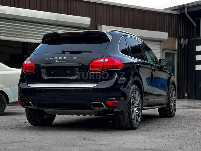 Porsche Cayenne-6