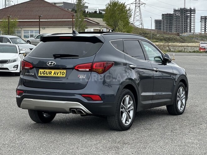 Hyundai Santa Fe-6