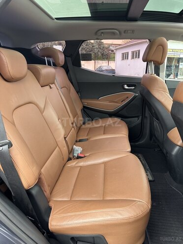 Hyundai Santa Fe-10