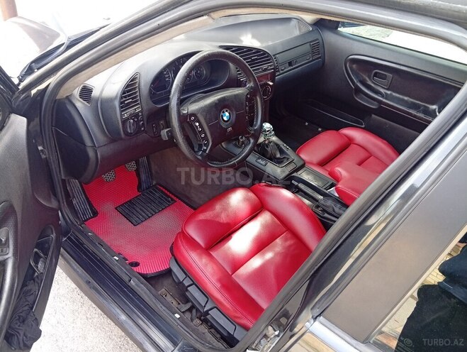 BMW 325-7
