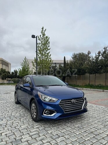 Hyundai Accent-2