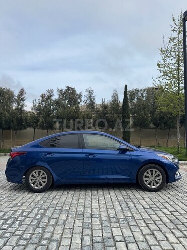 Hyundai Accent-6
