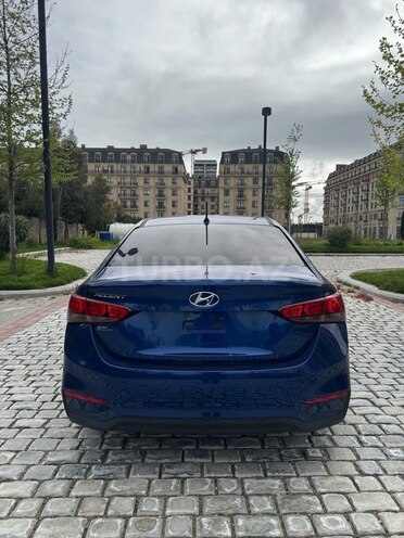 Hyundai Accent-8