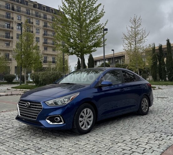 Hyundai Accent-1