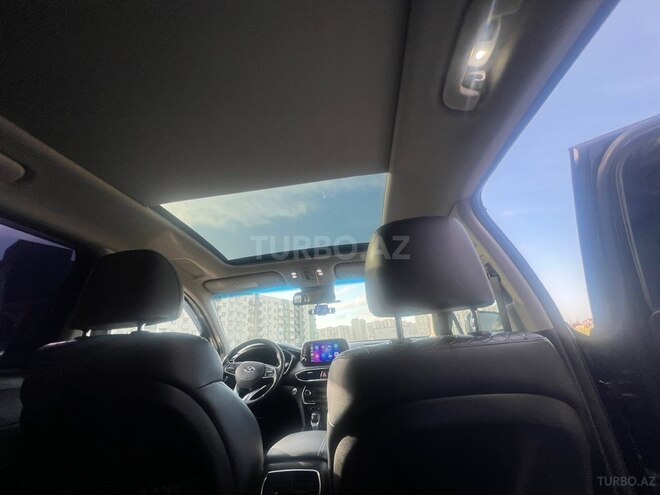 Hyundai Santa Fe-15