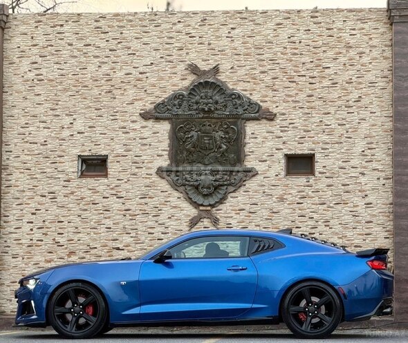 Chevrolet Camaro-10