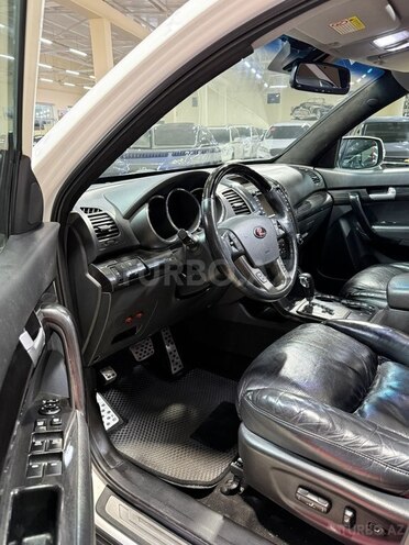 Kia Sorento-14
