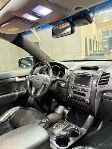 Kia Sorento-18