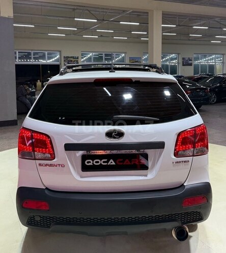 Kia Sorento-13