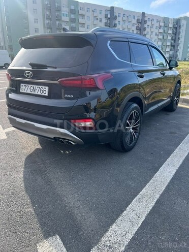 Hyundai Santa Fe-18