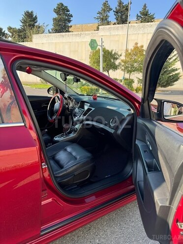 Chevrolet Cruze-11