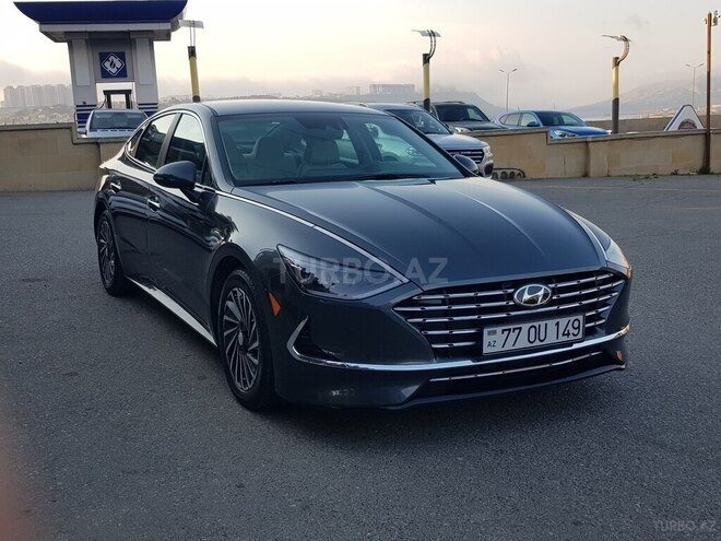 Hyundai Sonata-4
