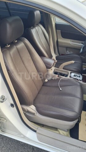 Hyundai Sonata-4