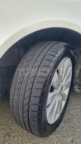 Hyundai Sonata-8