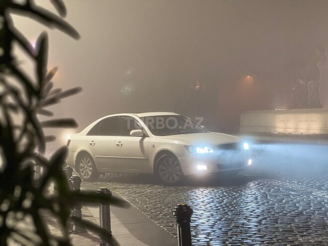 Hyundai Sonata-13