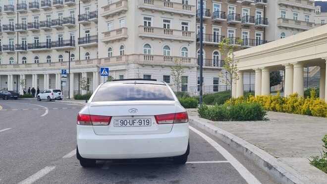 Hyundai Sonata-18
