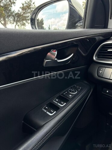 Kia Sorento-4