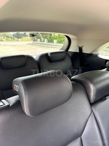 Kia Sorento-7