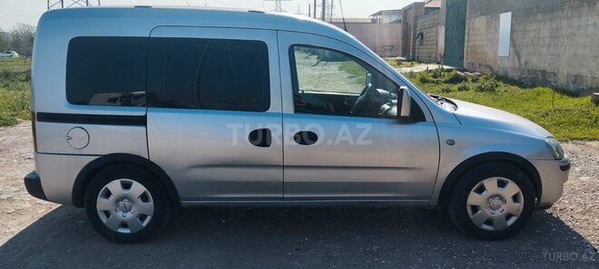 Opel Combo-6