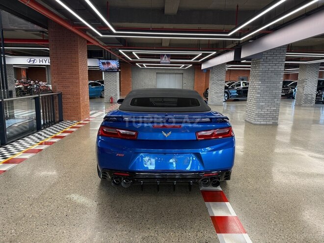 Chevrolet Camaro-19