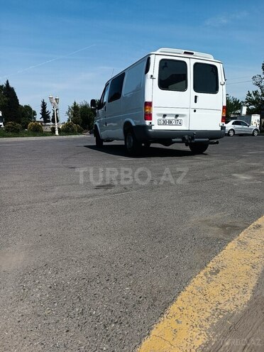 Ford Transit-2