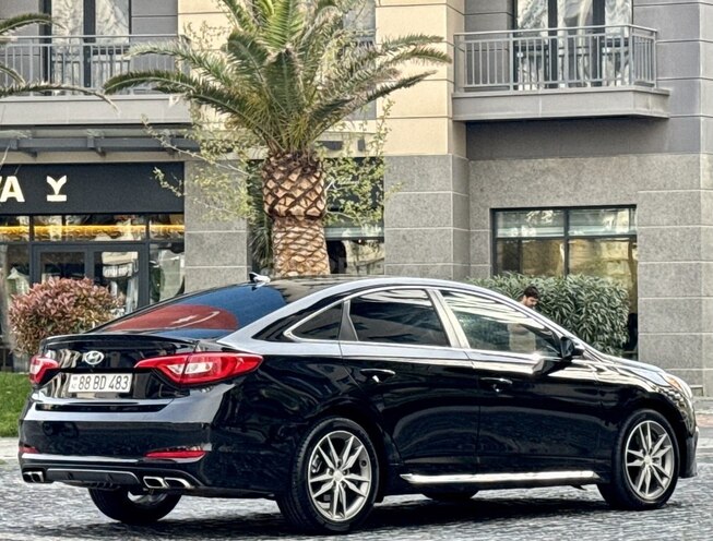 Hyundai Sonata-11