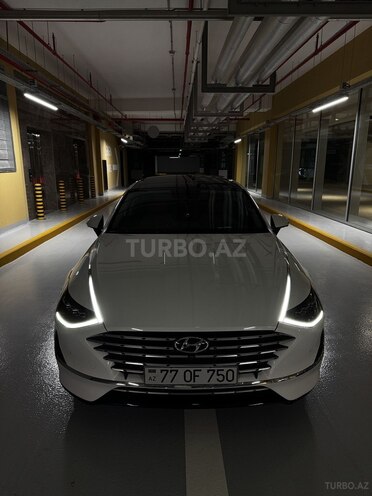 Hyundai Sonata-1