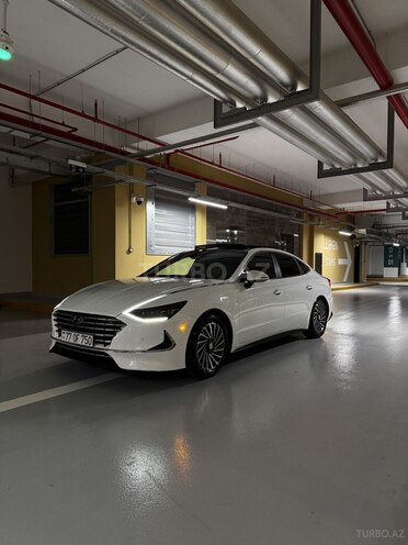 Hyundai Sonata-2