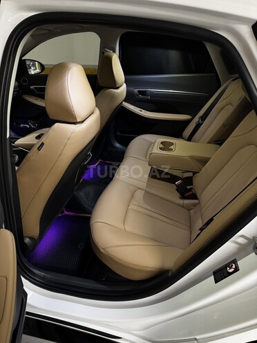 Hyundai Sonata-7