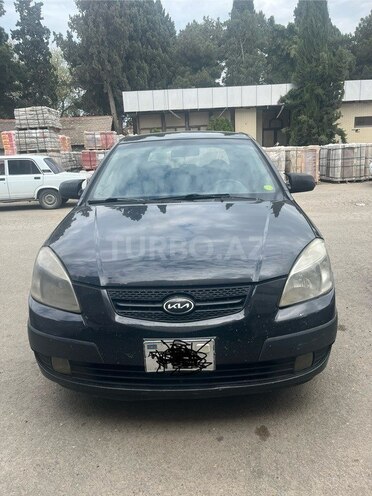 Kia Rio-1
