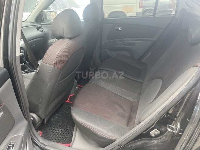 Kia Rio-5
