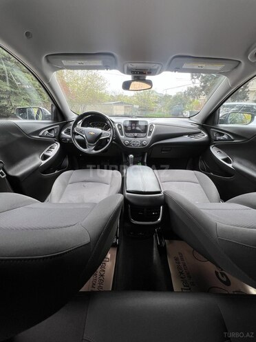 Chevrolet Malibu-8