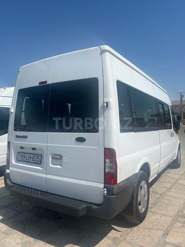 Ford Transit-6